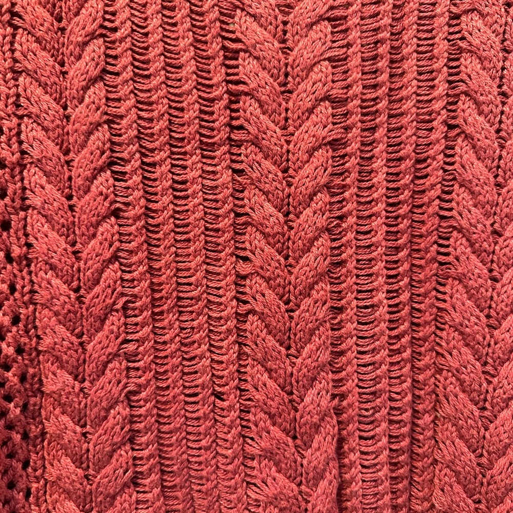 American Eagle cable knit sweater burnt red size medium - Picture 3 of 5
